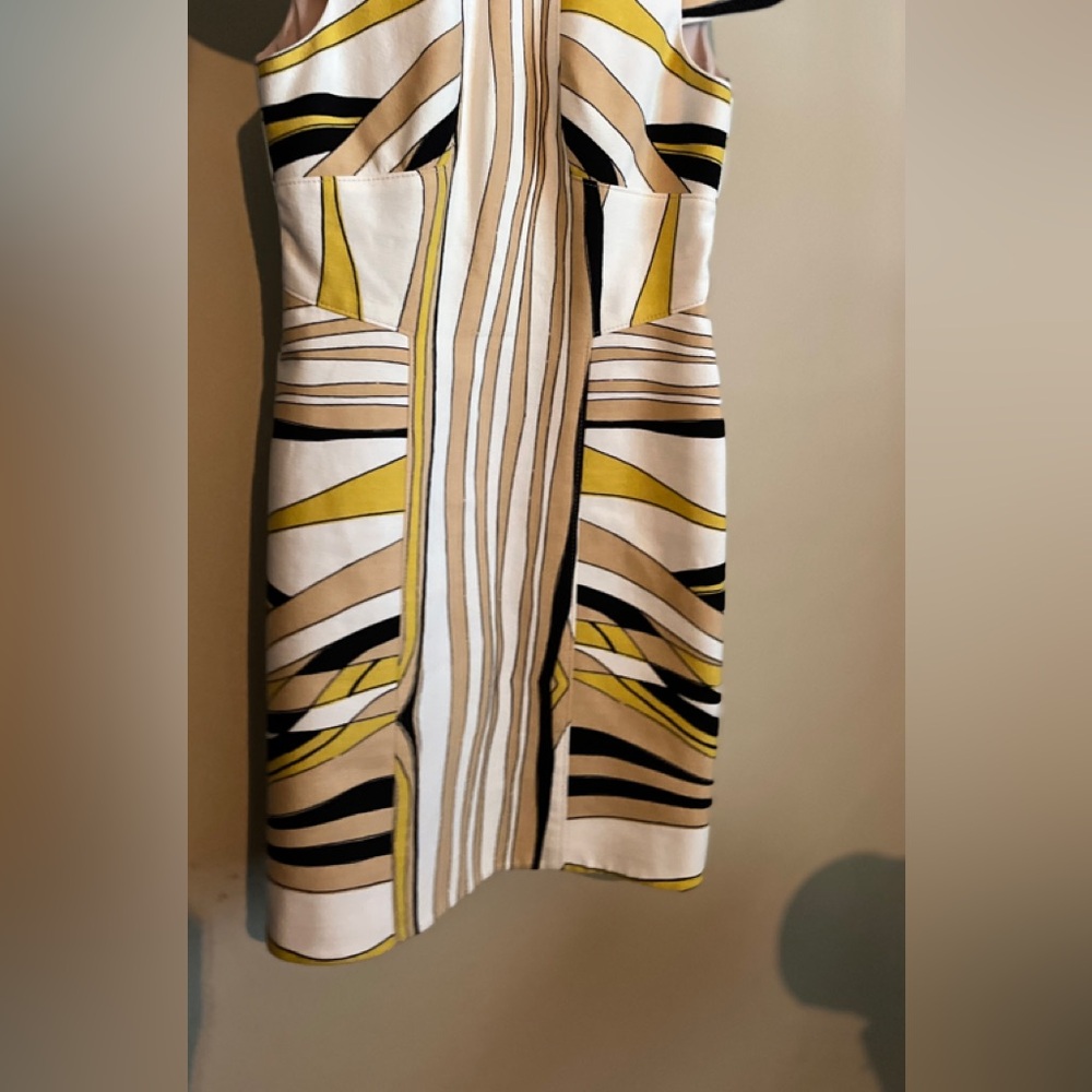 4C cap-sleeve patterned dress